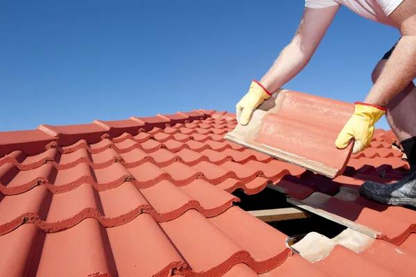 Choosing a Roofing Contractor in Carmel for Repairs & Installation