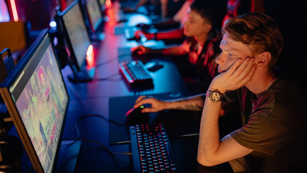 Comprehensive Guide Covering Apex Cheat Usage